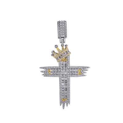 China Cheap Hiphop Hip Hop Fashion Brass Solitaire Iced Out Bling Cross Big CZ Cross Crown Dangle Pendants for sale