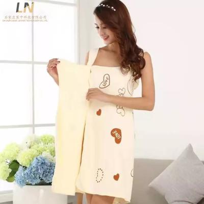 China New QUICK-DRY Absorbent Quick-Drying Can Wear Thick Ladies Bath Towel Towel China Bath Towels Printing Bath Skirt for sale