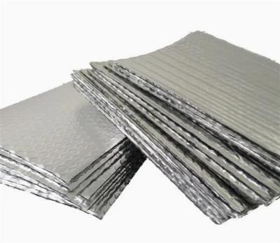 China 4-30mm Bubble Foil Insulation Aluminium Foil Thermal Bubble Insulation Wrap for sale