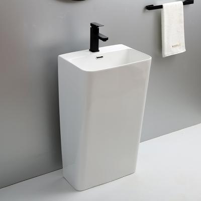 China Industrial / Minimalist / Coastal / Farmhous Bathroom Freestanding Basin With Single Faucet Hole for sale