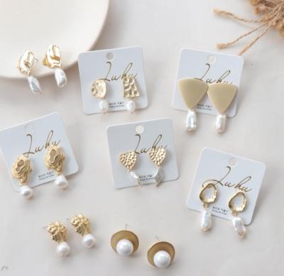 China Wholesale Trendy Gold Geometric Stud Mute Fashion ins Girl Pearl Earring for sale