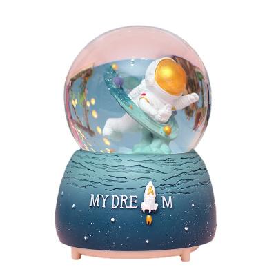 China Europe Snowball Snow Globe Ball Snow Globe Tumbler for sale