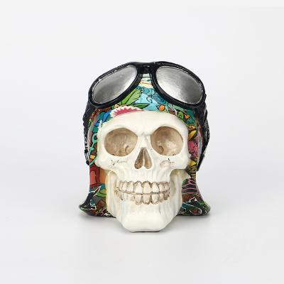 China Europe Halloween Resin Water Transfer Horn Cap Haunted House Props Skull Beads Glass Skull Bottle Skull Necklace for sale