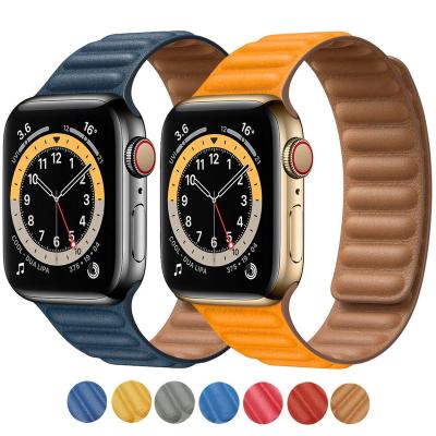 China Genuine Leather Leather Buckle For Apple Watch Band 38mm 42mm 45mm For iWatch Se 6 5 7 Series 4 3 Adjustable Magnetic Strap 41mm 40mm 44mm for sale