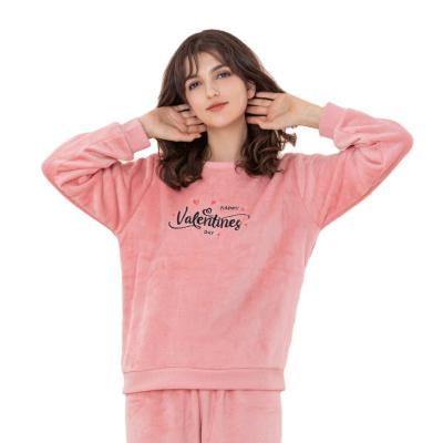 China Handsome young lady 2021 wholesale custom valentines sleepwear set cheap QUICK DRY winter flannel logo women pajamas for sale