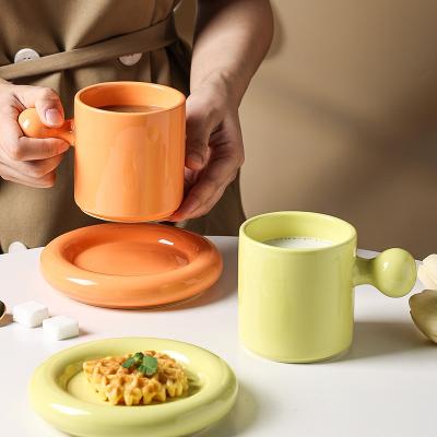 China Viable Wholesale Mugs Nordic Creative Ceramic Mug With Tray Set Coffee Cup And Saucer Afternoon Tea Cup for sale