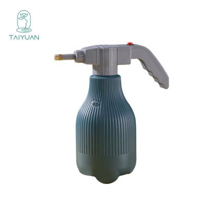 China Garden Factory Price Chinese Hand Held Electric Sprayer Bottle Pump Watering Can Watering Can For Flowers for sale