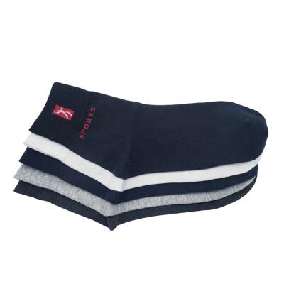 China Sport Fashion High End Custom Logo Breathable Sports Crew Cotton Men's Socks for sale