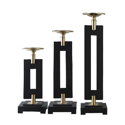 China Modern/Light Luxury Black Wrought Iron Candle Holders Living Room Decor New Design Luxury/Nordic Candelabras for sale