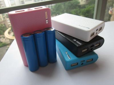 China Compact Fast Charge Power Bank , Colorful Handy Power Mobile Charger for sale