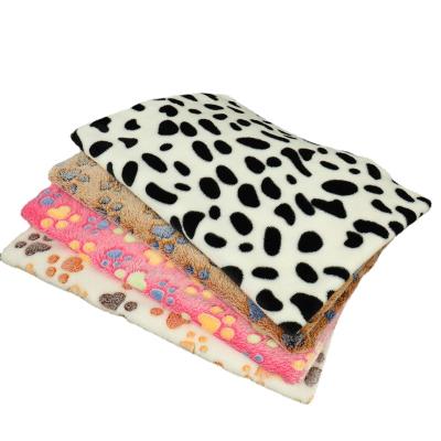 China Autumn And Winter Selling Warm Dog Blanket Travel Cat Blanket Fleece Dog Warm Thick Coral Cushion for sale