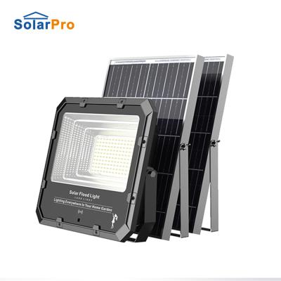 China IP66 Super Bright Garden Energy Saving Waterproof Solar Street Light 300w Solar Flood Light With Remote Control for sale