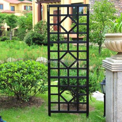 China Easily Assembled Wooden Garden Screen Pation Gate Or Fence For Flowers Climbing for sale