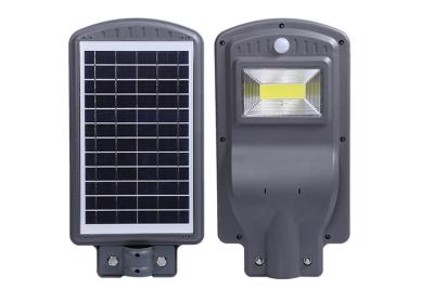 Chine réverbère solaire actionné par 20W tout dans un mur de porte lavant la lampe menée solaire IP65 à vendre