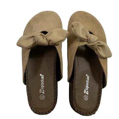 China Cushioning 2022 retro fashion brand style half-slippers rub soft flat toe sandals leather all-match slippers brown for sale