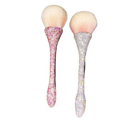 China Large Bling Rhinestone Powder Smudge Brush Cosmetic Foundation Brush Mineral Makeup Brush Perfect For Large Coverage Powder for sale