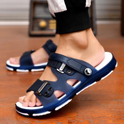 China 2022 Summer New Trend Fashion Sandals Wholesale Men's Large Size Flip Flop Beach Shoes Lightweight Rubber Slippers For Men for sale