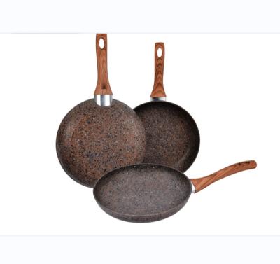 China Customized Viable Color Granite Nonstick Coating Cooking Pan Set Kitchenware Pan Set with Induction Bottom and Soft Touch Wood Handle for sale