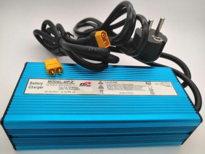 China de Batterijlader van 12V 20Ah 50Ah 100Ah LiFePo4 120W LCD Te koop