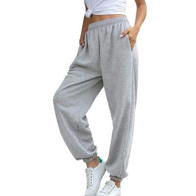 China Anti-wrinkle Women Elastic Waist Sweatpants Slim Cotton Street Wear Loose Jogger With Pocket for sale