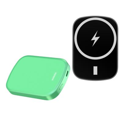 China 5000 Mah Mini Wireless Magnetic Power Bank Fast Charging Support Fast Charging Charger for Iphone 12 pro Max Mini Pro for sale