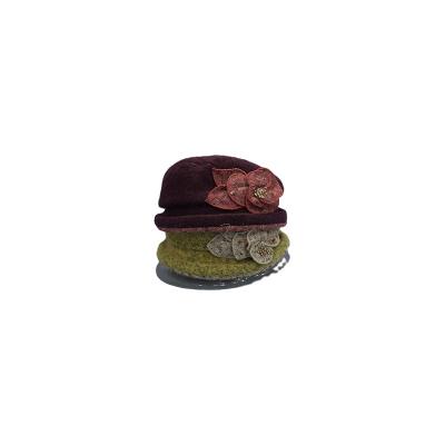 China High Quality Eco-friendly Berets Women Solid Color Beret Hat Beanies With Embroidery Custom Beret for sale