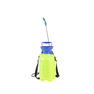 China Garden 5L Handheld Plastic Manual Garden Shoulder Pressure Garden Sprayer Easy-use for sale