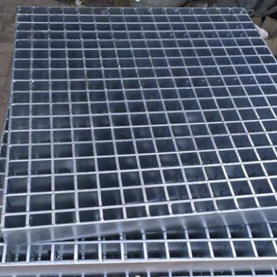 China Easily Assembled Galvanized Serrated Grid / Diamond Plank Grid Weight for sale