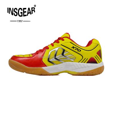 China Custom EVA Factory Mens Latest Badminton Sports Shoes for sale