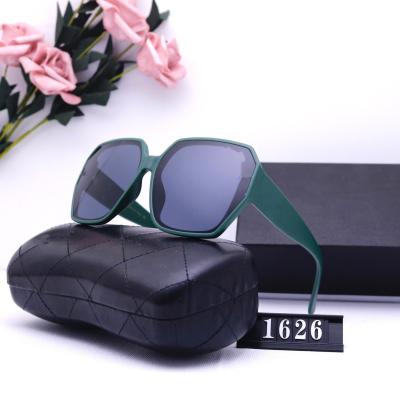 China Luxury women sunglasses designer gafas de sol retro fashion sunglasses retro famous brands trendy sun glasses for sale