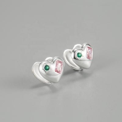 China Fashion Environmental Friendly Jewelry 925 Sterling Silver Heart Shaped Stud Earrings With Zircon for sale