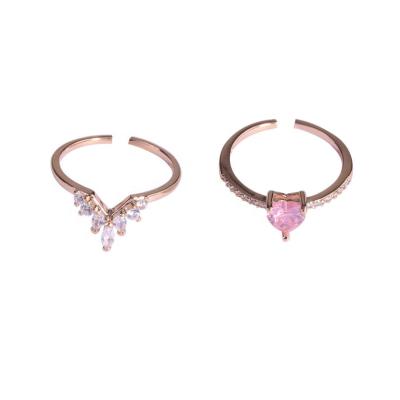 China Micro-Set Environmental Friendly Zircon Ring Crown Isunni Double Finger Ring With Heart Shape for sale