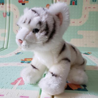 China Home Decoration 2022 Customized Tiger Toy For Kids Desktop Decoration Realistic Simulated White High Quality Tiger Plush Toy for sale