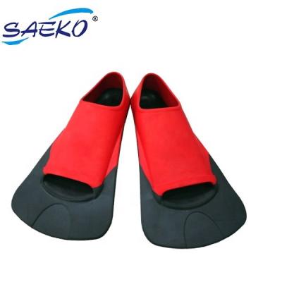 China Ultra-soft High Buoyancy Construction Short Blade SAEKO Natural Rubber Fins Rubber Swimming Fins Forming Triathlon Accessories for sale