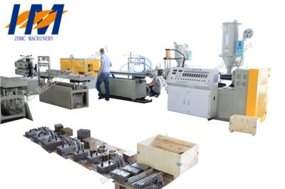 China Profielproductielijn Gelucht Type van twee Extruderpvc 37 van de Motorkw Macht Te koop