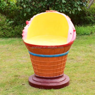 China China Resin Fiberglass Giant Ice Cream Cone Props Sculpture For Sale for sale