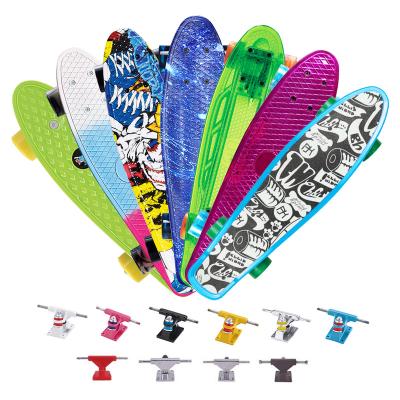 China Chinese Factory Wholesale 22 Inch Youth Mini Plastic Skateboard For Kids With PU Wheel for sale