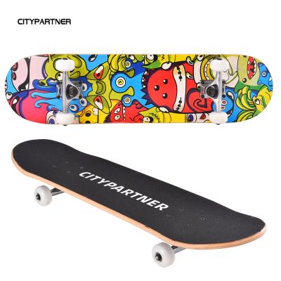 China Youth 31 Inch Chinese 9 Ply Maple Deck Skateboard For Beginner for sale