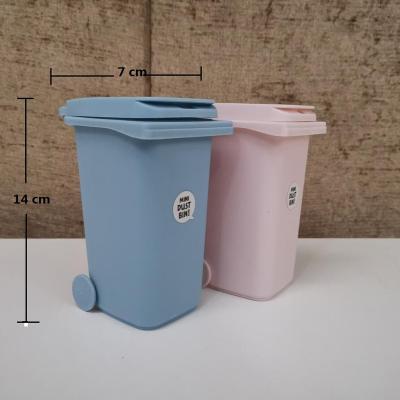 China Custom Plastic Pen Container Novelty Mini Desktop Promotional Plastic Pen Holder Eco-friendly Trash Can for sale