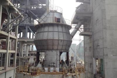 China 75ton por el molino de rodillo vertical de la hora para moler la materia prima en planta del cemento en venta