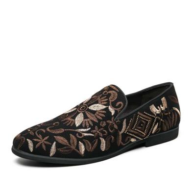 China Fashion Trend Novelty Slip On Style Round Toe Hand Made Floral Embroidery Heel Loafers For Men for sale