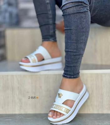 China Fashion Trend Women New Wedges Sandals Summer Casual Slip On Platform Flip Flops Ladies Sandals Peep Toe Sandals Beach Sandal for sale