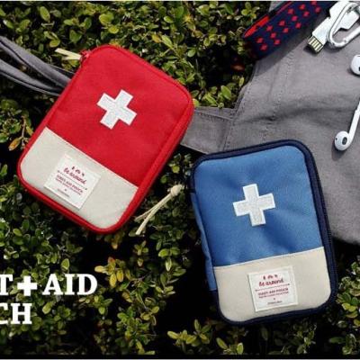 China New Design Daily Life 2021 Polyester Travel Mini Emergency Kits Rescue Kits CE Durable Red First Aid Devices First Aid Pack for sale