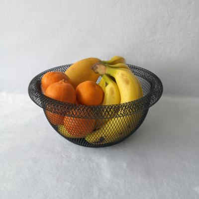 China New viable creative home metal wire mesh fresh fruit bowl basket for living room and kitchen for sale