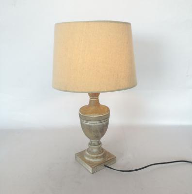 China 2019 hot sale vintage table lamp wooden base beside table lamp for bedroom study for sale