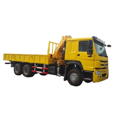 China China new low price 10 wheels sinotruk HOWO 6x4 Crane Cargo truck for sale 10350X2496X3048 for sale