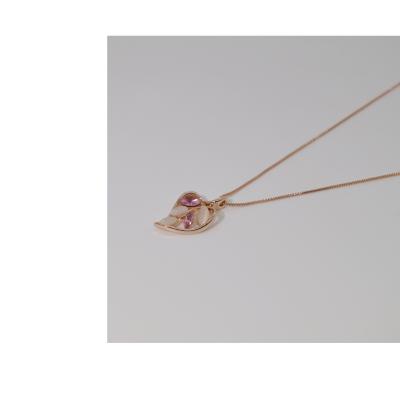 China High Quality Lady FASHIONABLE Leaf Crystal Pendant Necklace From Manufacturer Original Fashion Temperament for sale