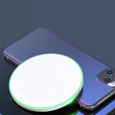 China 2021 New 10W Portable Wireless Charger Mobile Phone QI Protection Fast Charging Charging Battery Charger OEM or ODM for sale