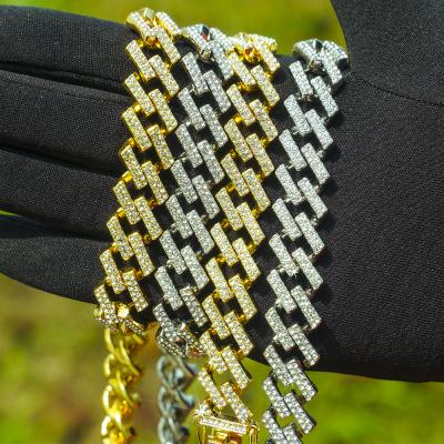 China Wholesale Hiphop Jewelry Cuban Link Chain Gold Thin Layer Iced Out Cuban Link Chains Gold Cuban Link Chain Necklace for sale