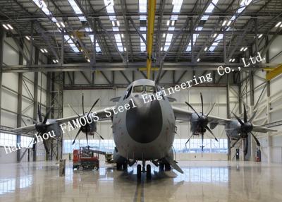 China Kundengebundene Entwurfs-Flugzeug-Hangar-Gebäude mit Schiebetür-und Sandwich-Platten-Systemen zu verkaufen